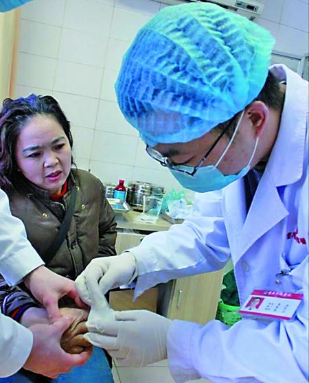 Ů�����坍��ָ�ℝ����Ⱦ��֫ ���������P(gu��n)����