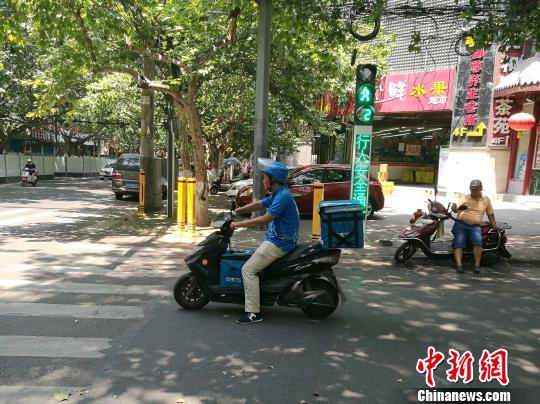 �D���ڸߜ���������u�Tʮ��æµ�������n �z