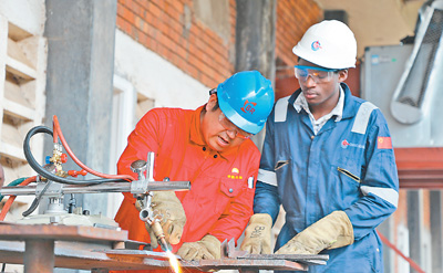 һ��һ·�������M(j��n)���H������һ�(xi��ng)��(chu��ng)�e��