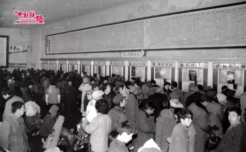 20���F·������Ƭ��(du��)������^��(du��)�](m��i)Ҋ(ji��n)�^(gu��)