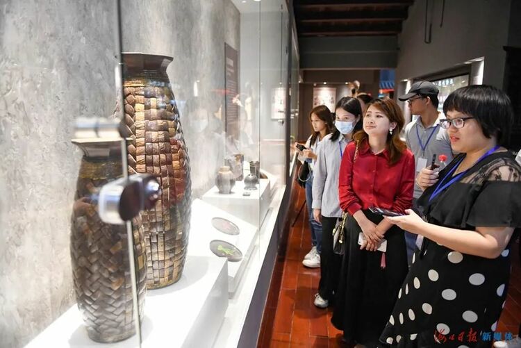 Q(mo)^(q)ح(chung)I(y)ƽ_a(chn)I(y)¸ߵأQ(mo)^(q)W(wng)j}Mڸܵ׃